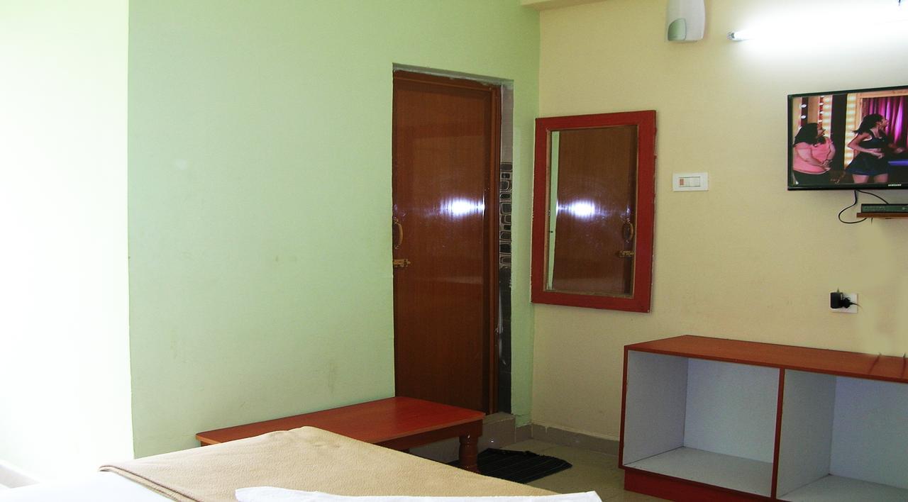 Ssb Residency Hotel Tirupati Exterior foto
