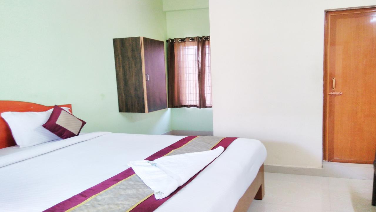 Ssb Residency Hotel Tirupati Exterior foto