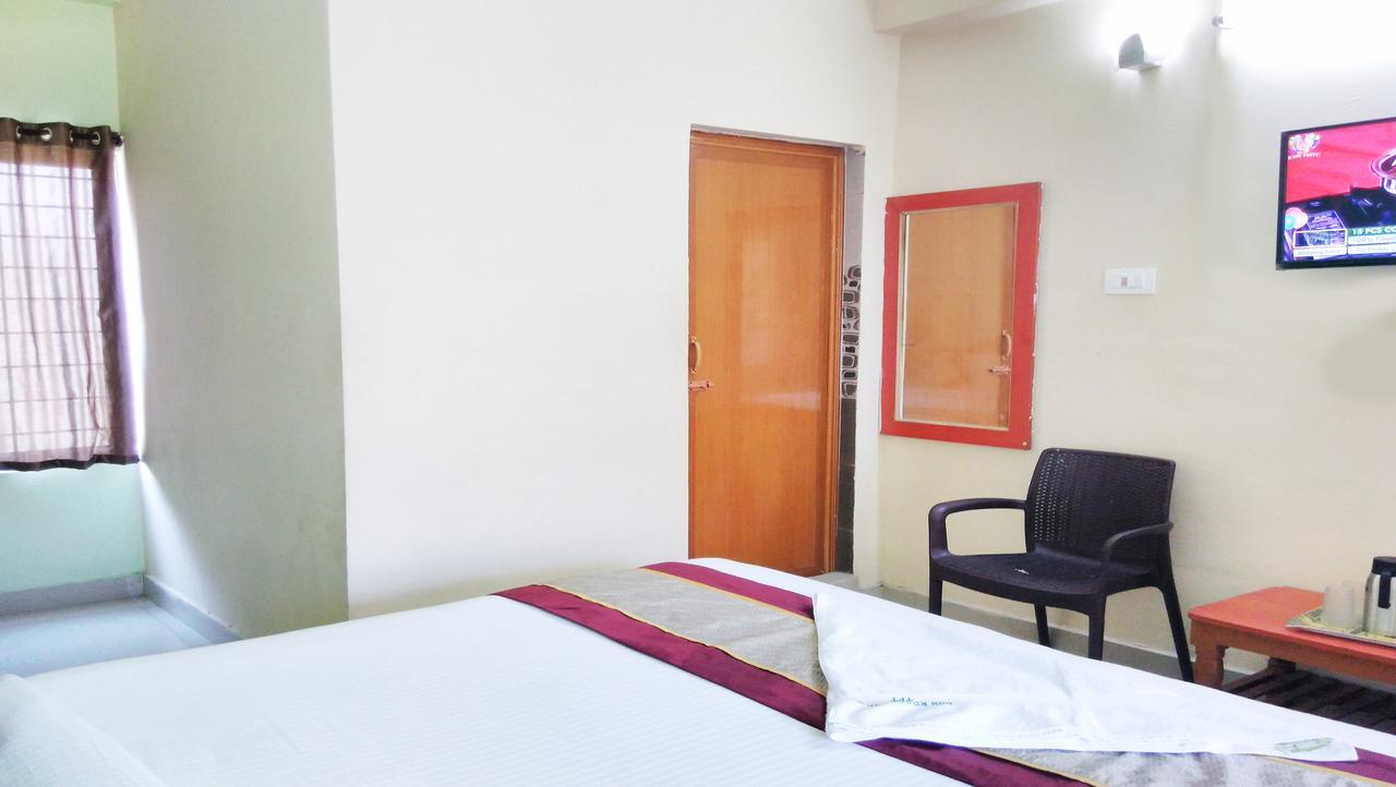 Ssb Residency Hotel Tirupati Exterior foto